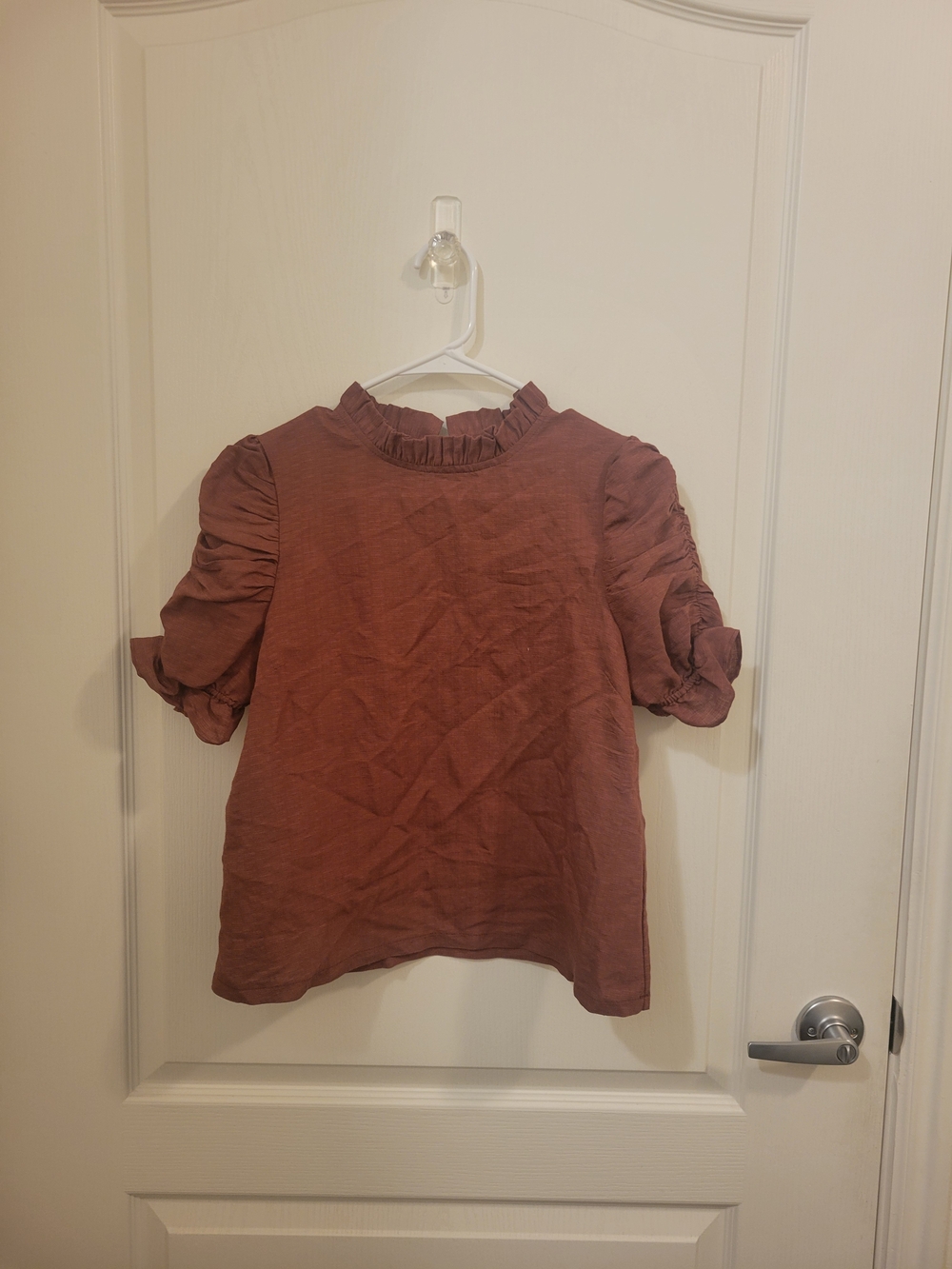 Moon River Rust-Toned Ruffle Neck Puff Sleeve Blouse